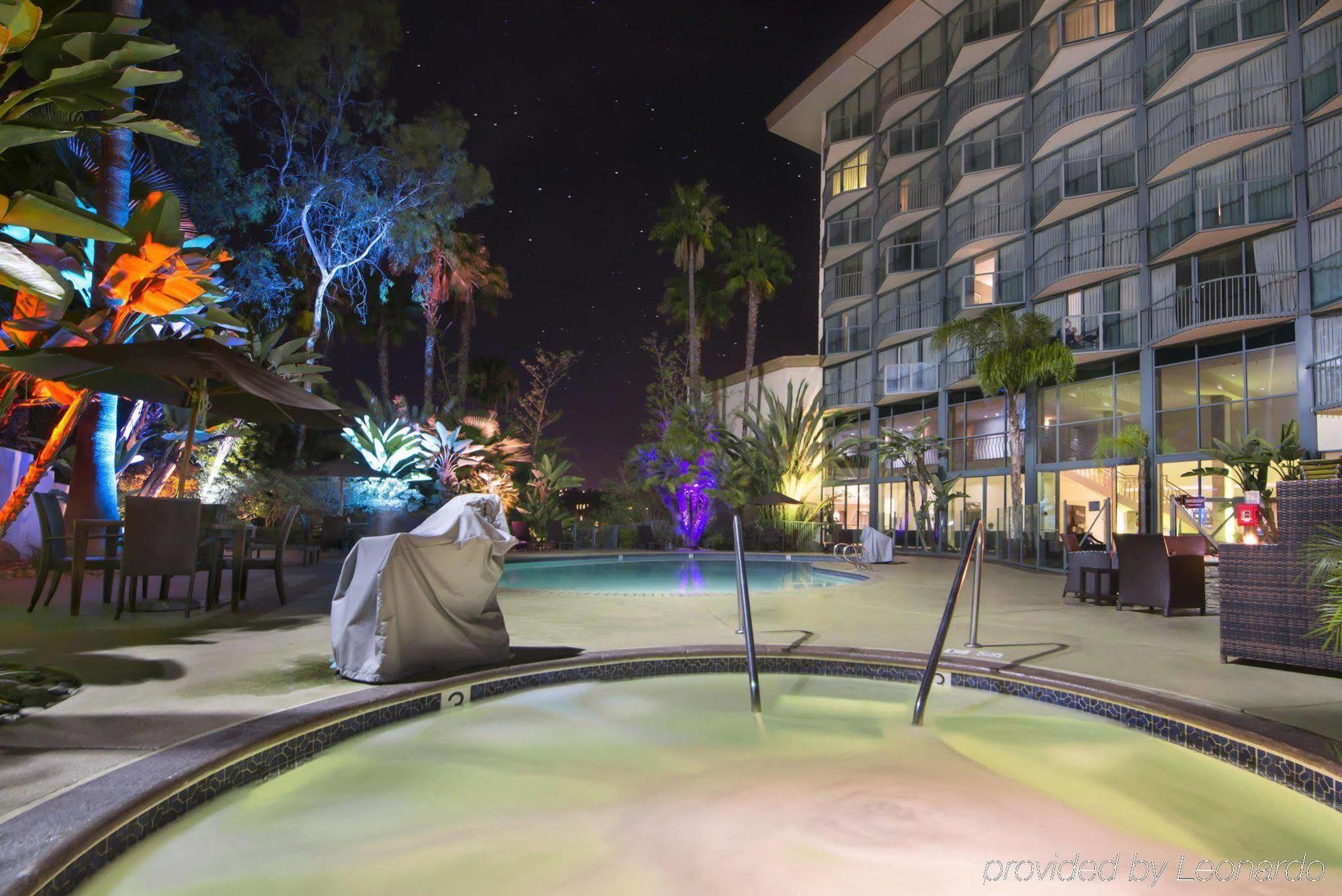 DoubleTree By Hilton San Diego Hotel Circle Exterior foto